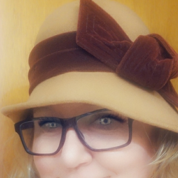 ?lord & Taylor wool hat. Made in ITALY. NWT main image 7